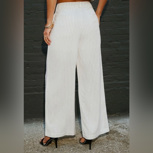 Vici “Minimal Must” White Wide Leg Pants High Waisted NWT - Picture 5 of 7
